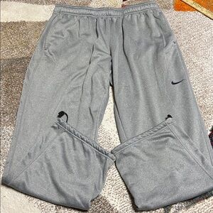 Mens Gray Nike Therma Fit sweat pants size XXL